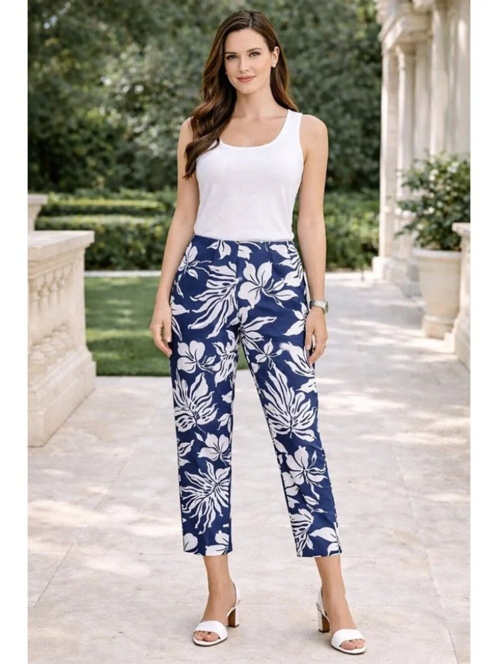 Lauren Ralph Lauren Tropical Floral Ankle Trousers - Navy & White - Size 4
